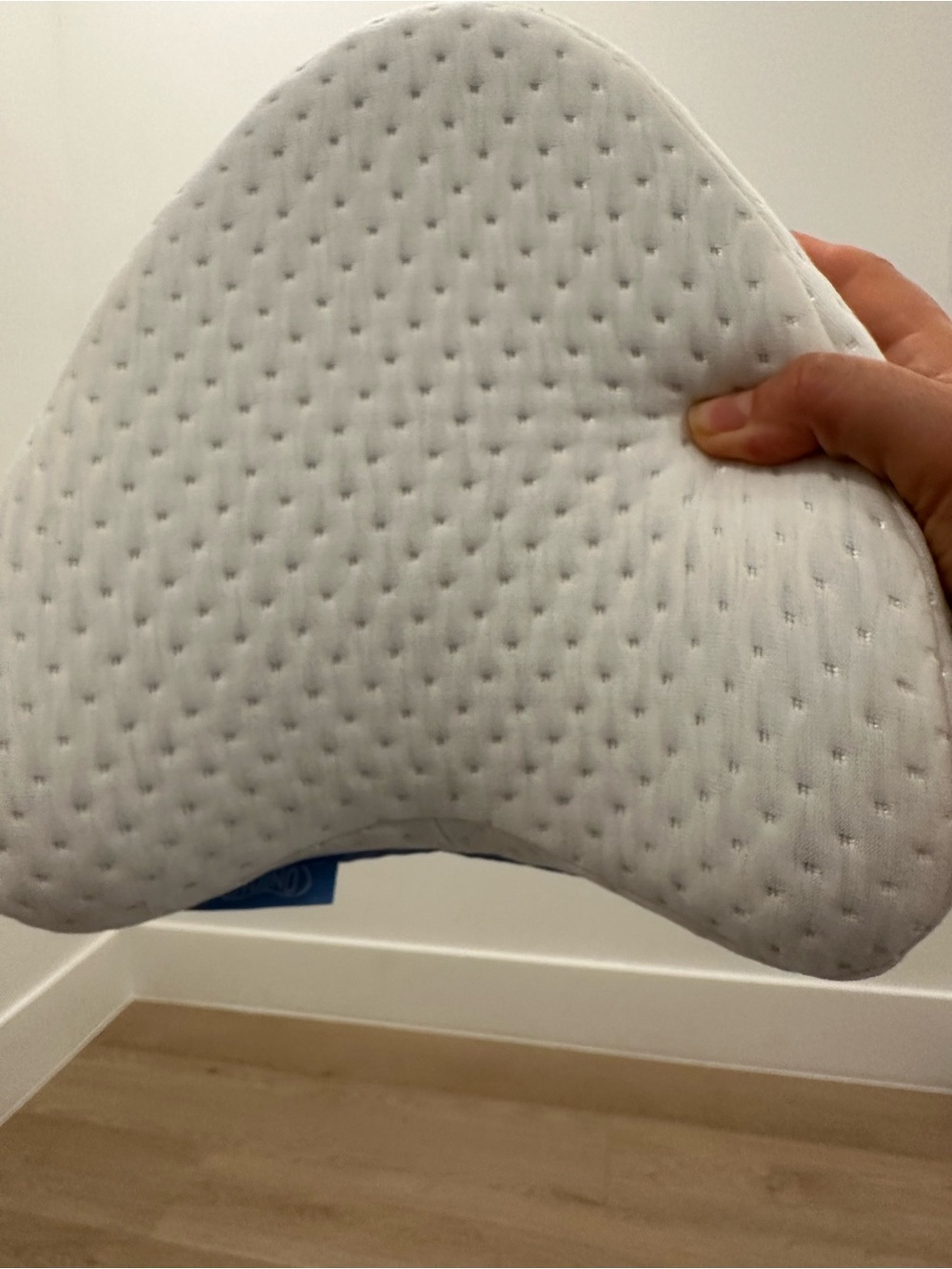 Contoured White Memory Foam Pillow - Unbranded